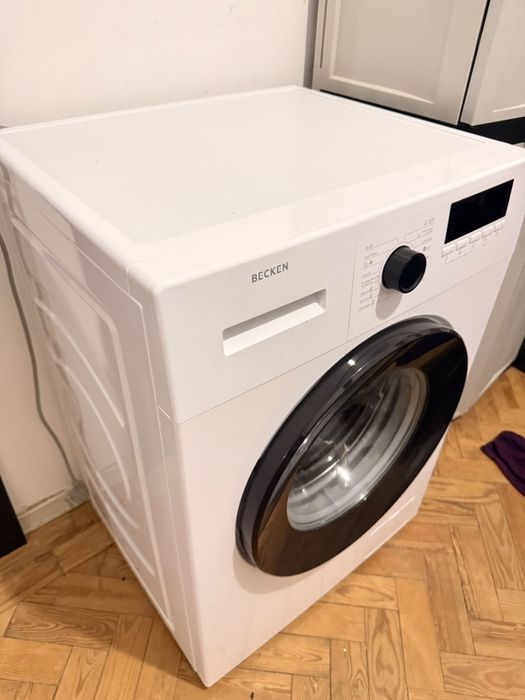 Televisor e maquina de lavar roupa