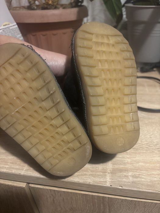 Продам угги дитячі