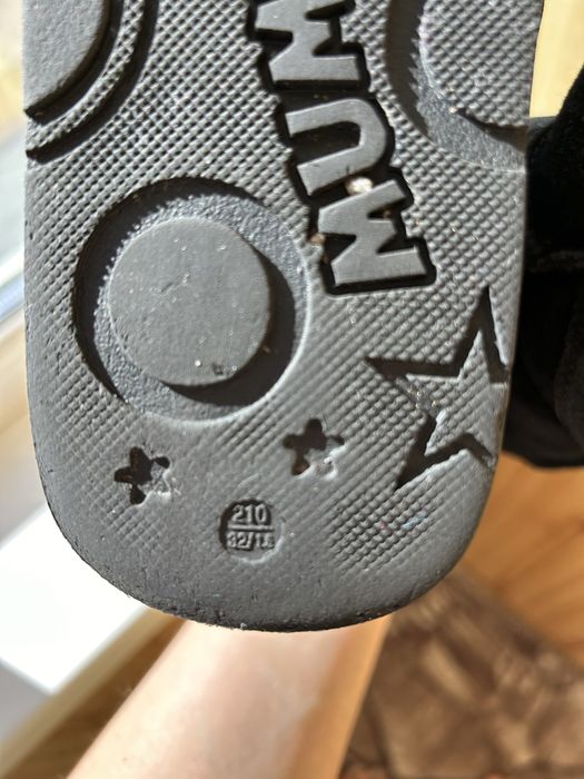 Продам дитячі уги на зиму на 31-32 розміри