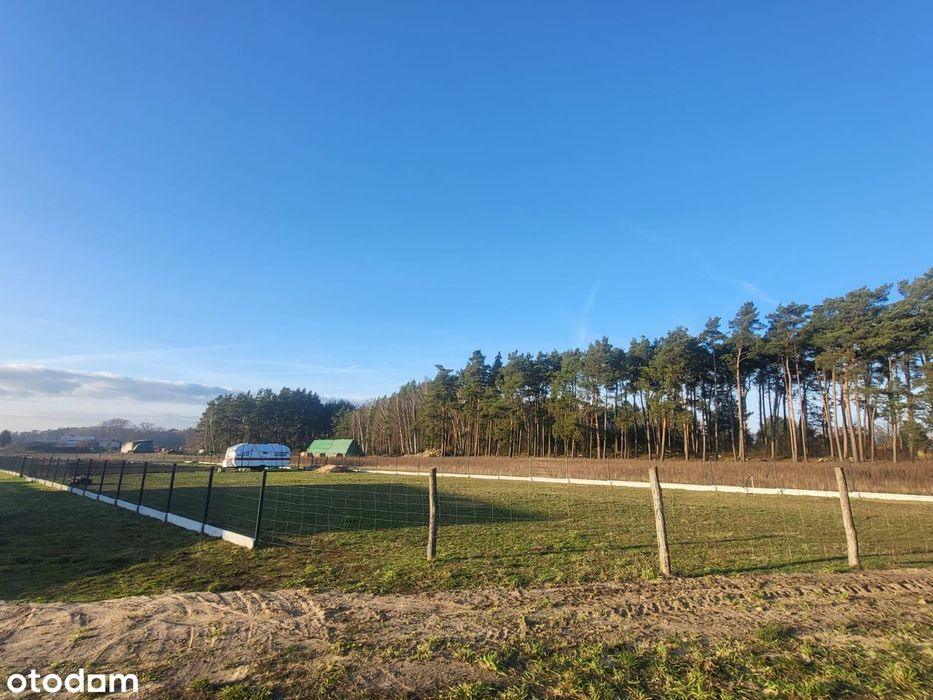 Działka budowlana przy lesie  1761m²