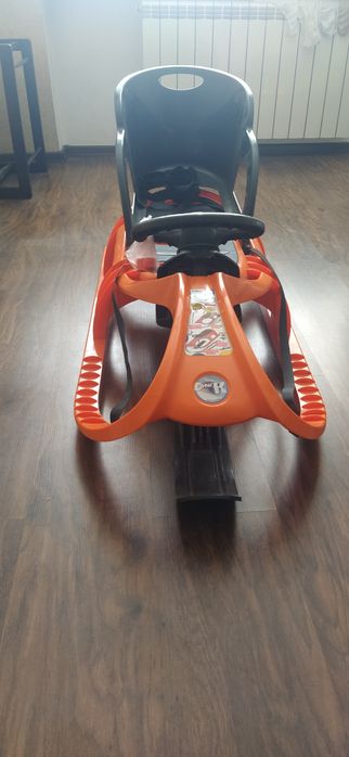 Санки с рулевым управлением