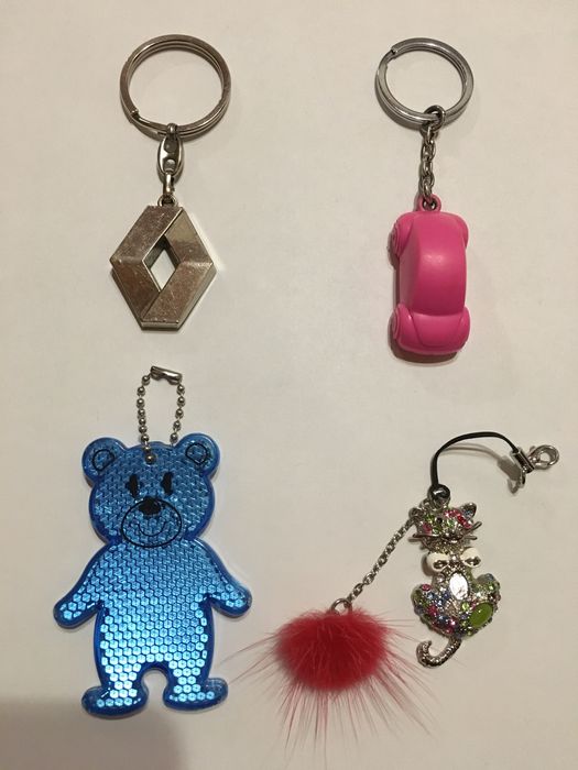 Брелок для ключів / металлический брелок Renault