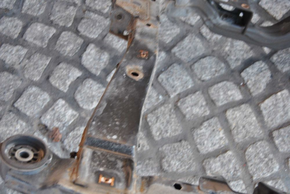 Sanki kołyska trawers Opel Astra J 2014r