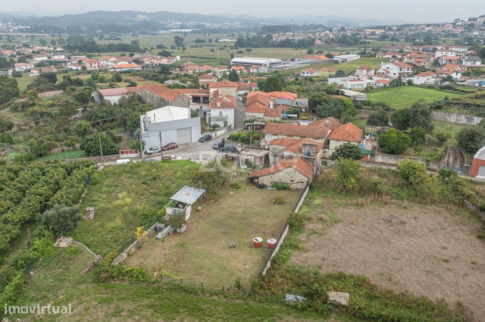 Moradia Independente com projeto aprovado para Venda em Coronado