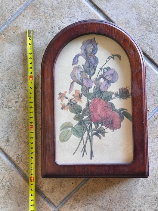 Chaveiro de parede, com caixa decorada
