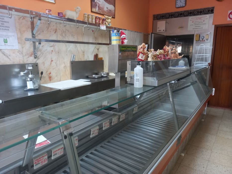 Trespasse/Aluguer Talho