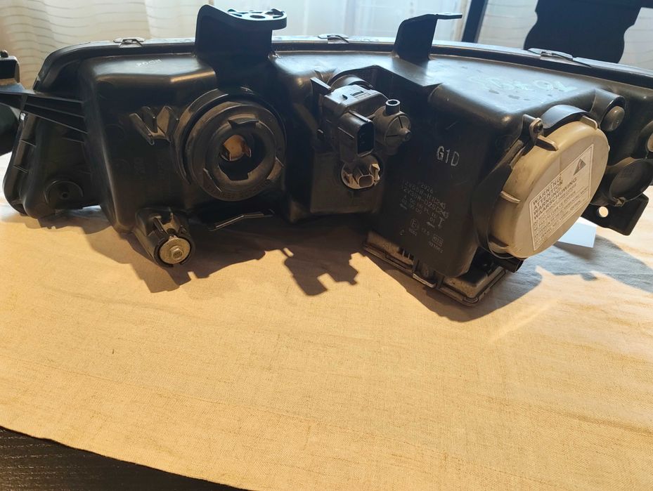 Farol Honda Accord – Xenon D2S / Halogéneo H1 – Ref. P2926 – Original