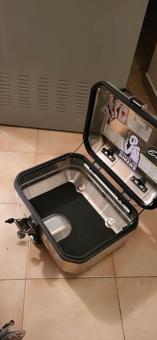 Top case Givi trekker