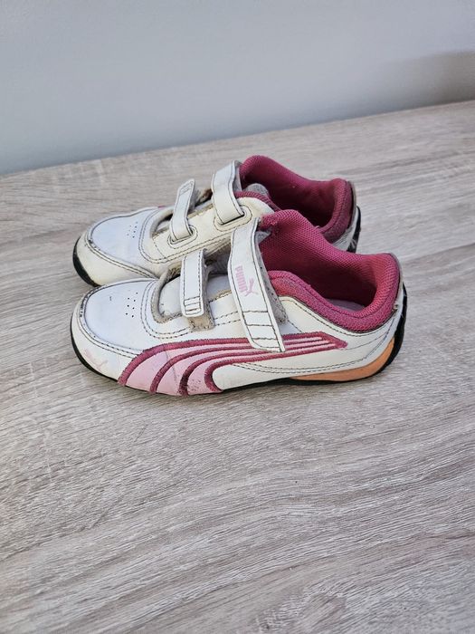 Adidasy dziecięce.