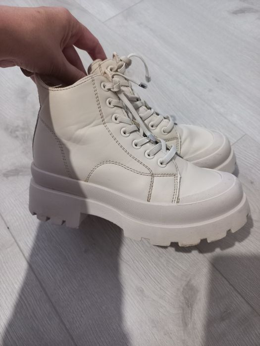 Ботінки демісезон 36р, 23 см