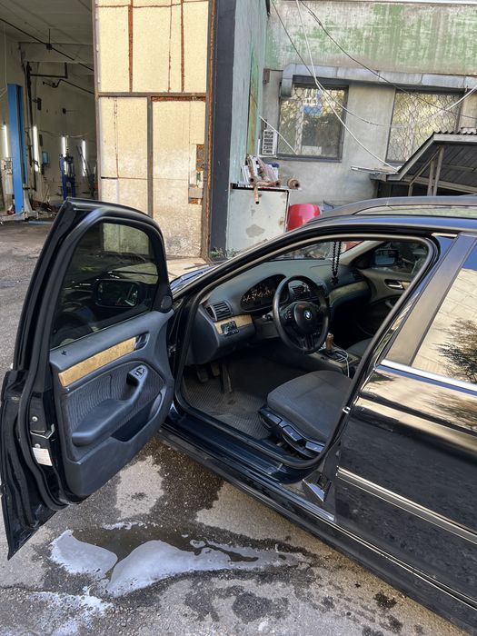 Продаю бмв е46 туринг