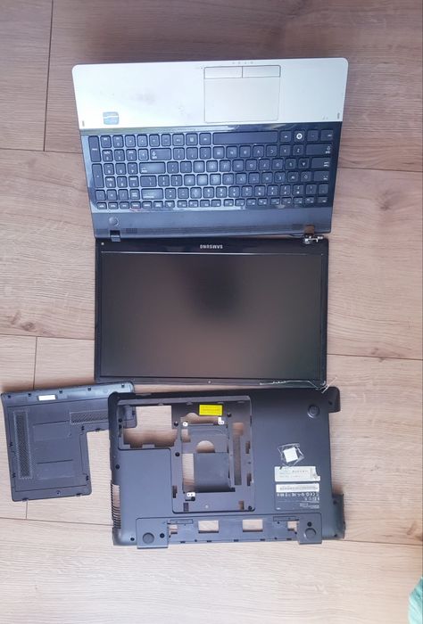 Matryca do laptopa Samsung NP300E5A