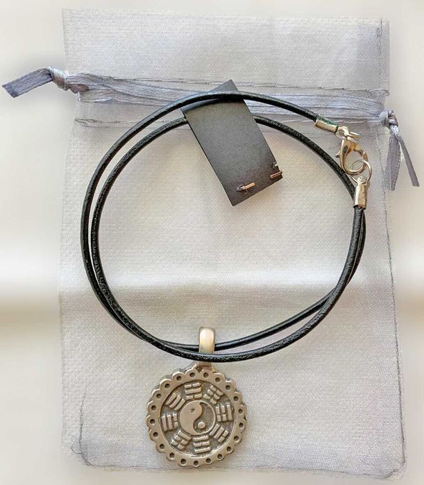 Fio em Couro Yin Yang, Novo/Exclusivo/Único