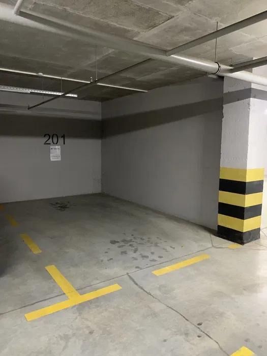Сдам место в паркинге