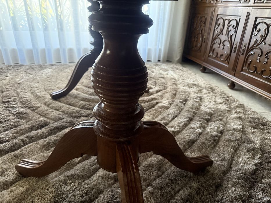 Mesa de sala de jantar