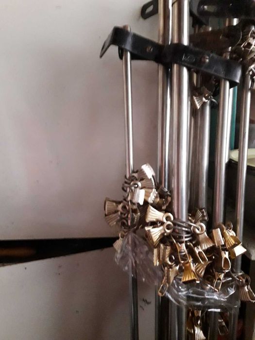 продам карнизы металлические для штор, кольца и зажимы для штор,