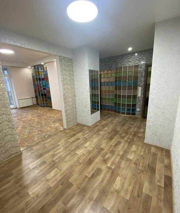 Продаж 2-кімнатної квартири, пр. Яворницького, єВідновлення AK