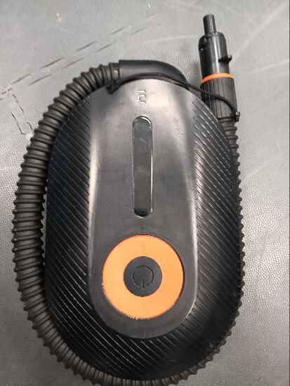 Bomba elétrica 0-20PSI 13,8V 10A (tomada 12V) para stand up paddle e