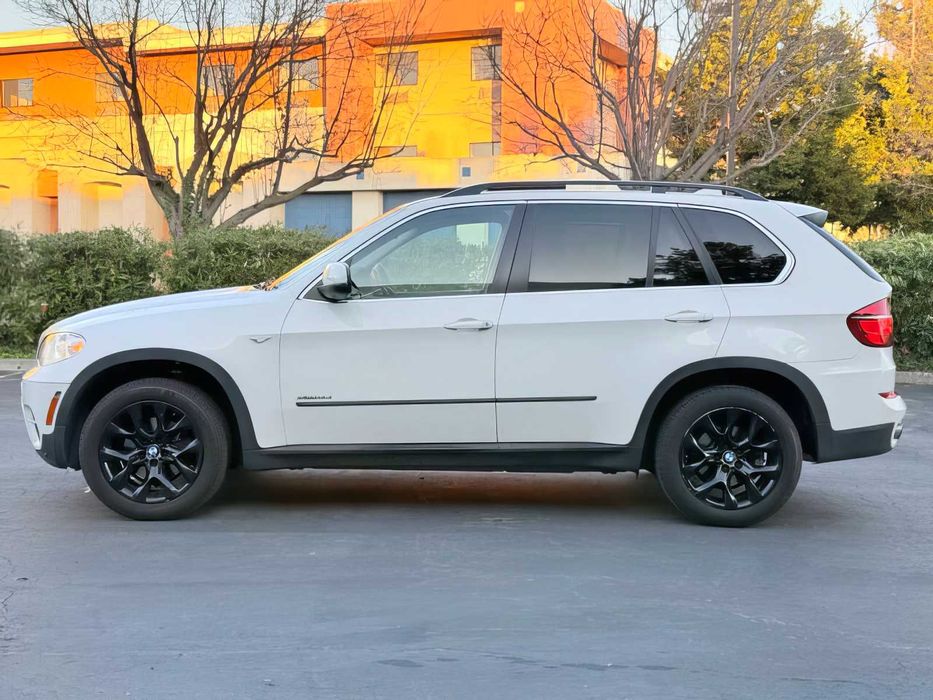 BMW X5 xDrive35i Sport Activity      2013