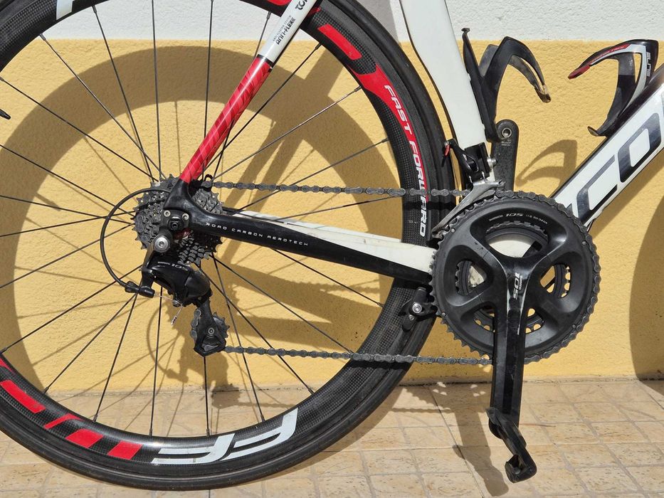 Bicicleta estrada Coluer Code