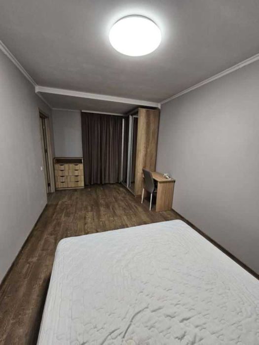 Здається 2-кімнатна квартира на вул.Ольжича,9