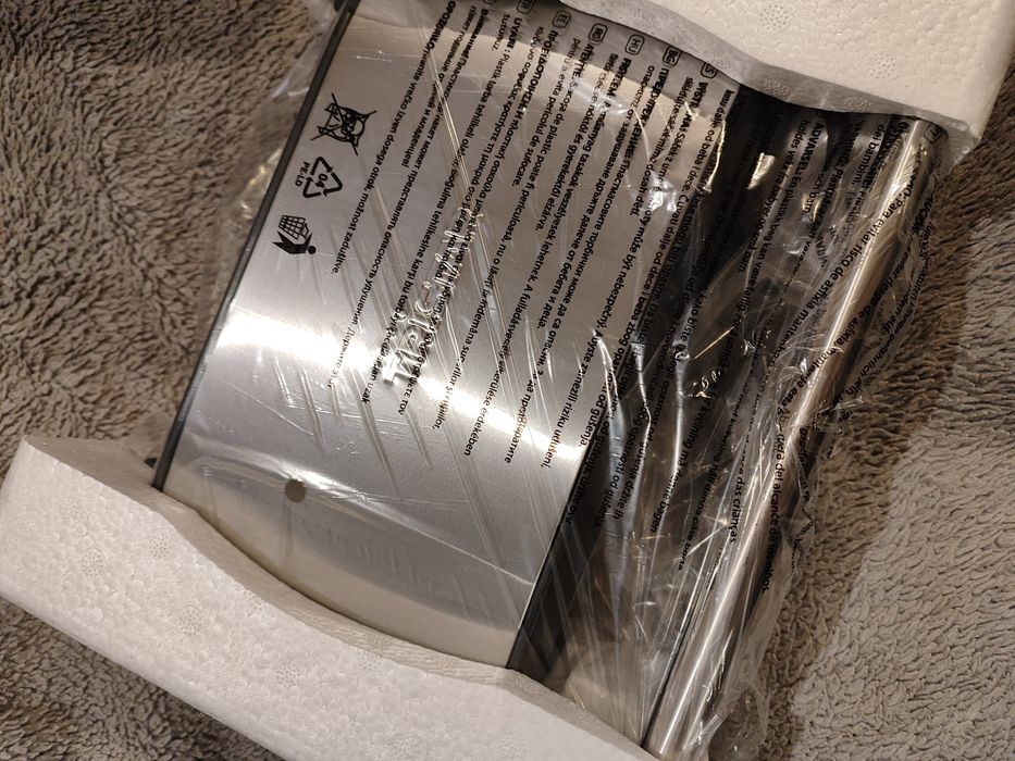 Nowy grill nieużywany