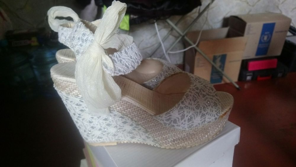 Босоножки женские