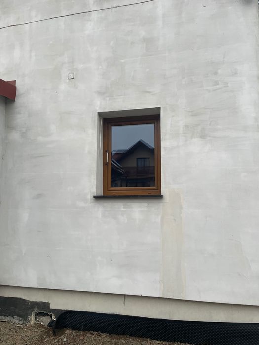 Oknna scienne używane