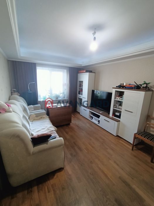 Продам 3шку на космосі! Сертифіка ТАК!