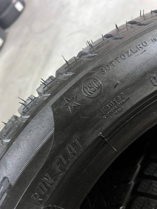 275/40/19+245/45/19 R19 Pirelli Sottozero 3 RSC 4шт нові зима
