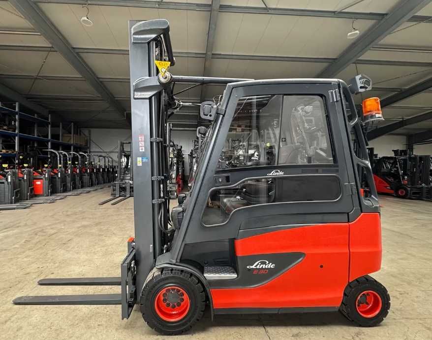 Empilhador Elétrico LINDE 3T