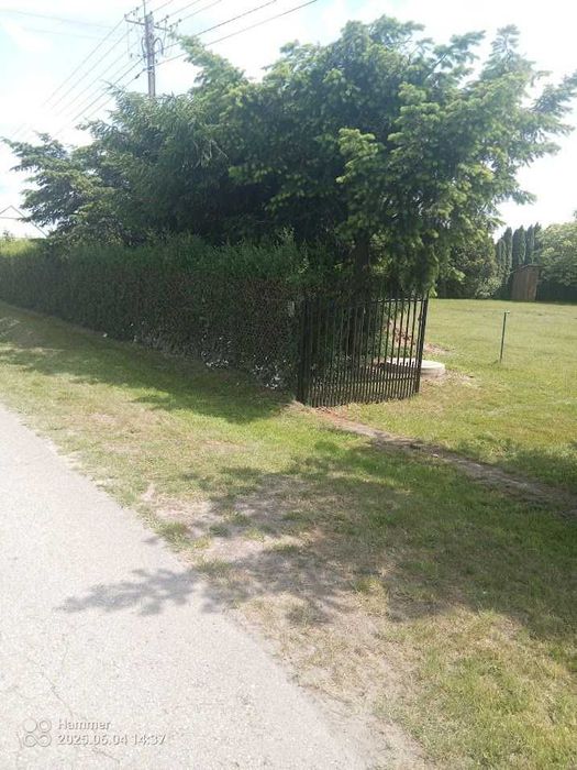 Działka rolna ogrodzona