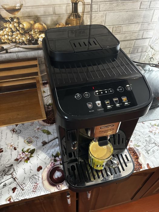 Кавоварка Delonghi Magnifica Evo 2022р