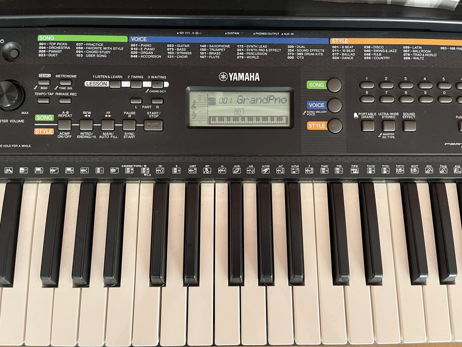 Teclado digital Yamaha PSR-E253/YPT-255 + Suporte