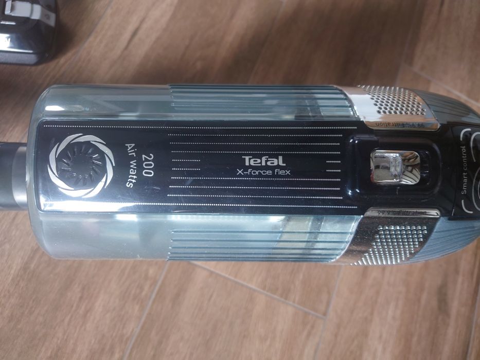 Tefal X-Force Flex  z zestawem akcesoriów i nową baterią