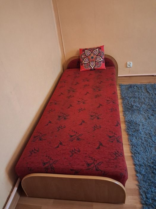 Tapczanik jednoosobowy