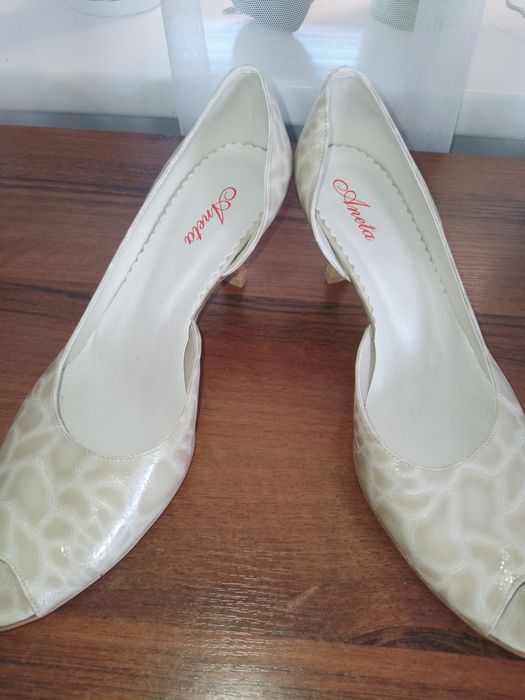 Туфлі  на каблуці 39р.