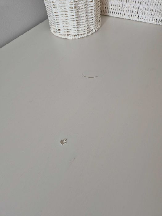 Cómoda HEMNES da IKEA, branca, em bom estado