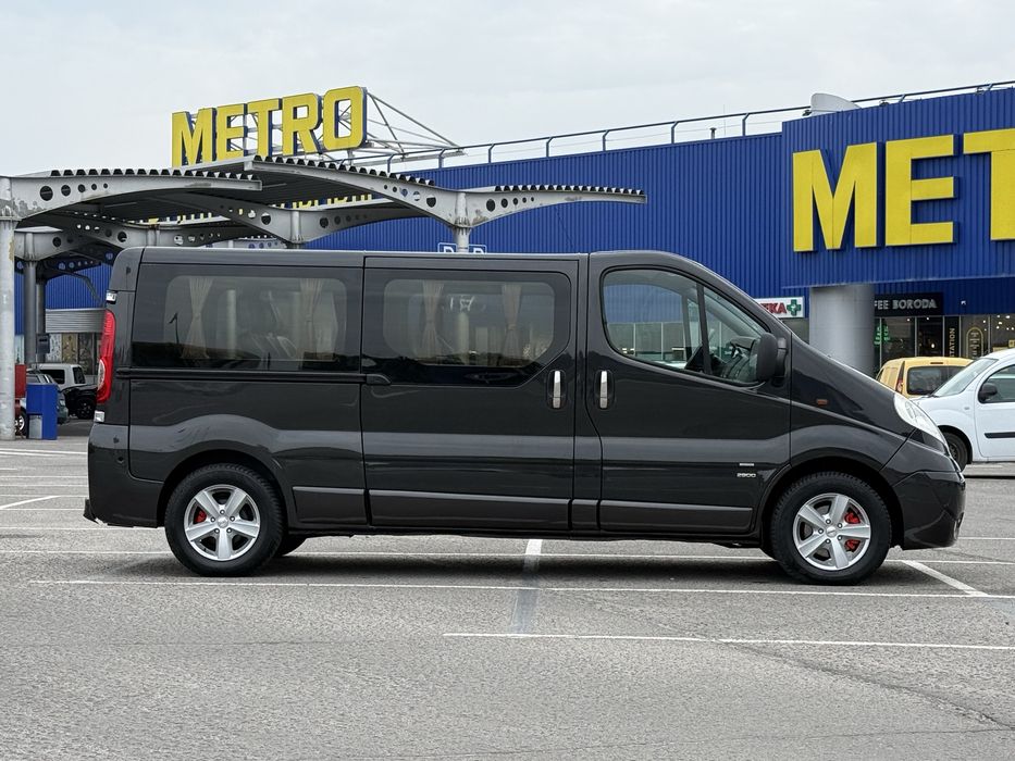 Бус Opel Vivaro 2009 Пасажир, Довга база (2.0 dCi) обмін, лізинг