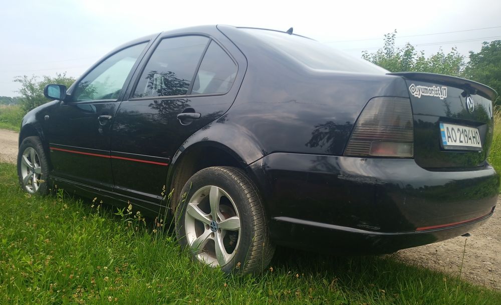 Продам volkswagen bora 1.6FSI