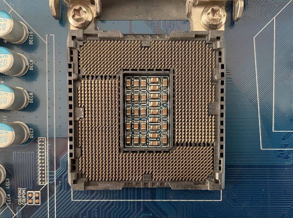 GIGABYTE GA-P55M-UD2 (LGA 1156) / XEON X3450