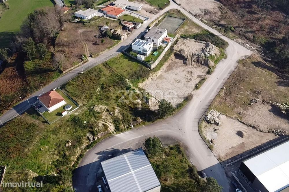 Lote de terreno Industrial para construção c/ área total de 820 m2