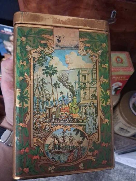 Zestaw puszek z lat 80 / 90