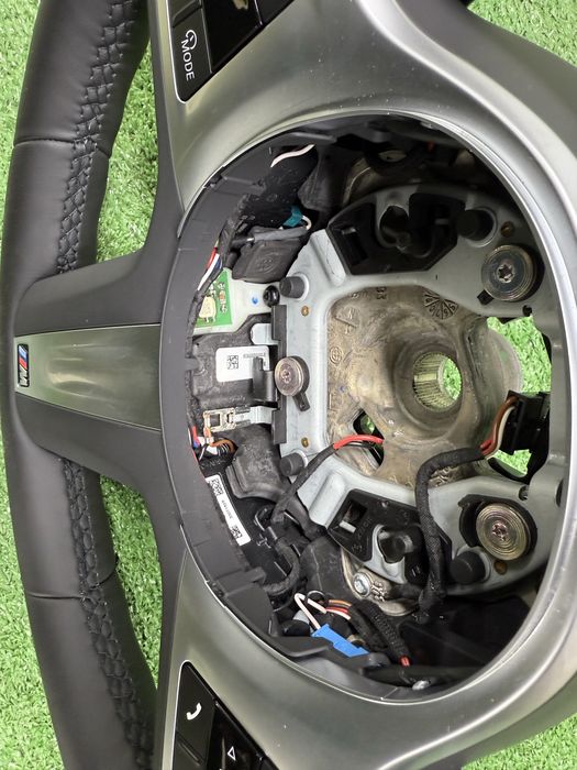 BMW G05 G06 G07 руль