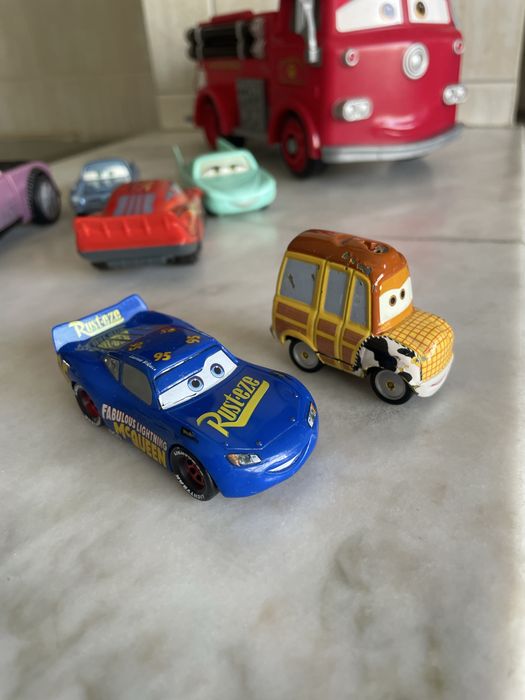 Disney Pixar Cars figures Lote Collection Faisca McQueen Boost Red