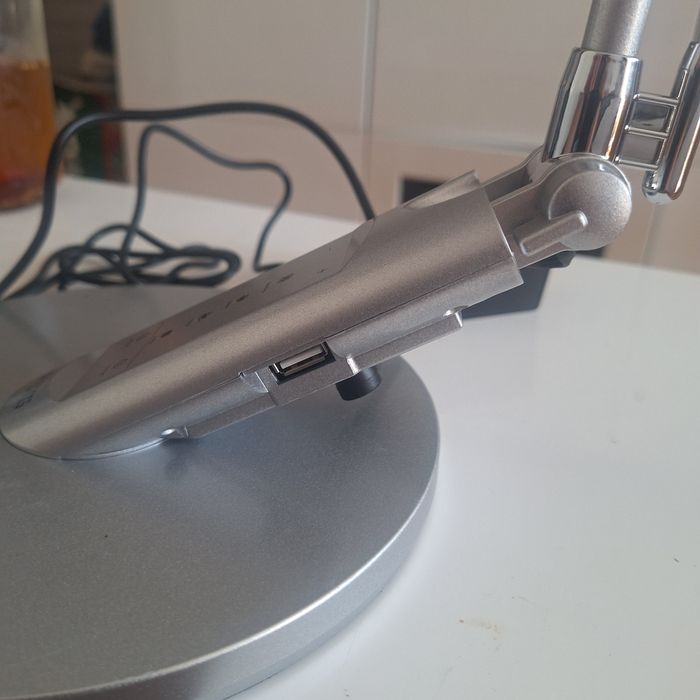 Lampka biurkowa dotykowa led
