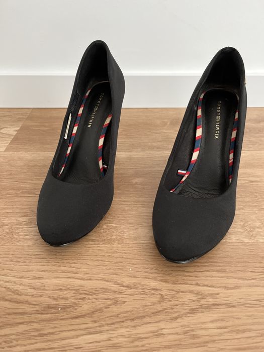 Sapatos, marca Tommy