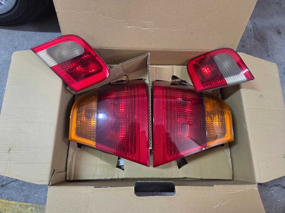 Farois traseiros + nevoeiro BMW E46. Peças originais