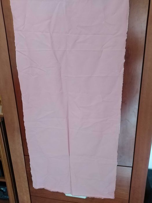 Tecido de Sarja Rosa