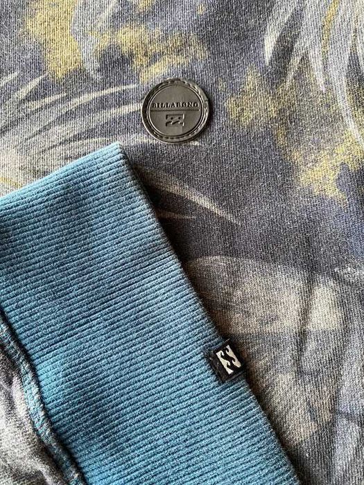 Sweatshirt Billabong com estampado tropical (L)